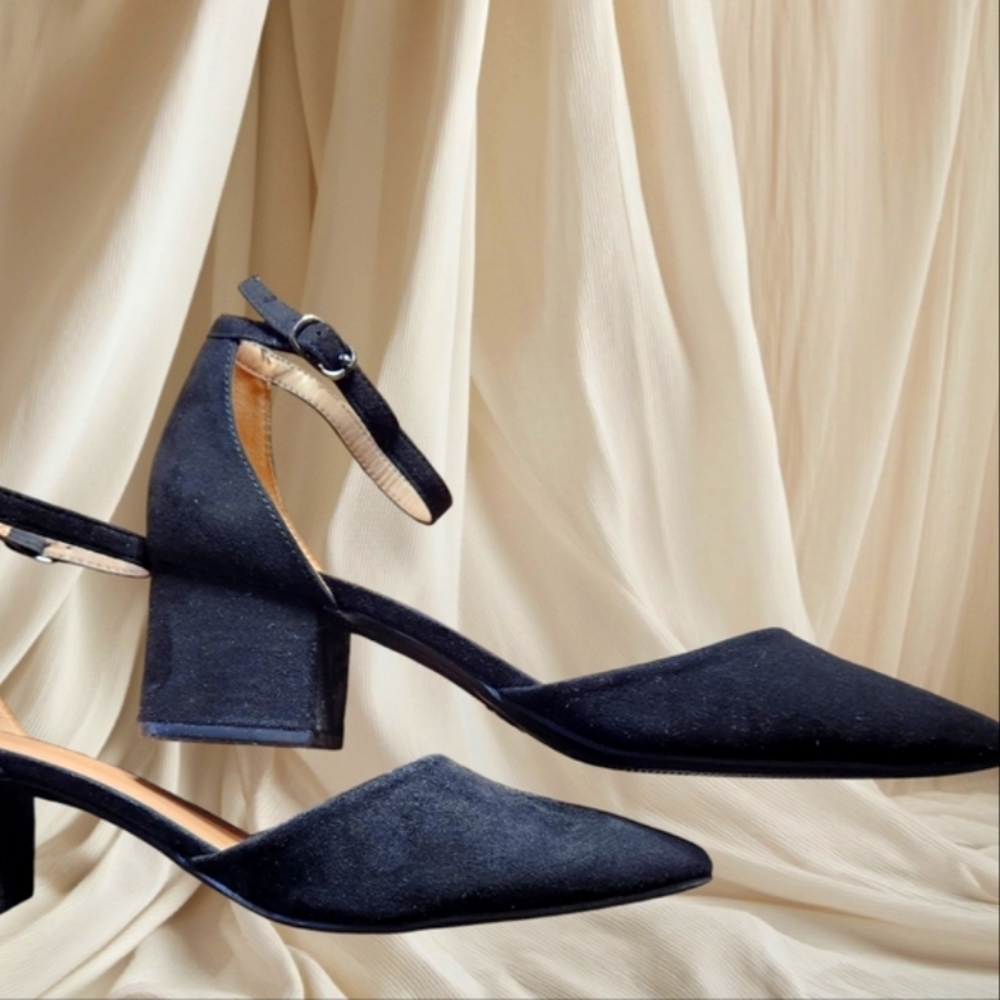 A New Day Black Ankle Strap Pump 9M w/Box - Picture 5 of 7